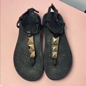 Vionic Nala Leather Thong Sandals